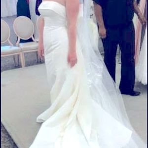 Wedding Dress Never Worn